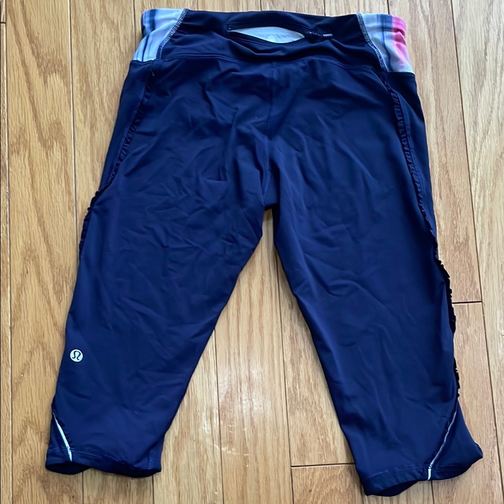 lululemon Navy Bottoms size 6